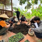 Pertama Kali Jadi Instruktur Praktik Pertanian